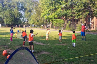 Soccer in Sunnyside Gardens Park (Ages 3-5)